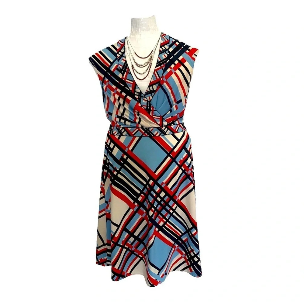 BCBG MAXAZRIA Y2K Dress XXS, Crossover Fit & Flare - Picture 3 of 8